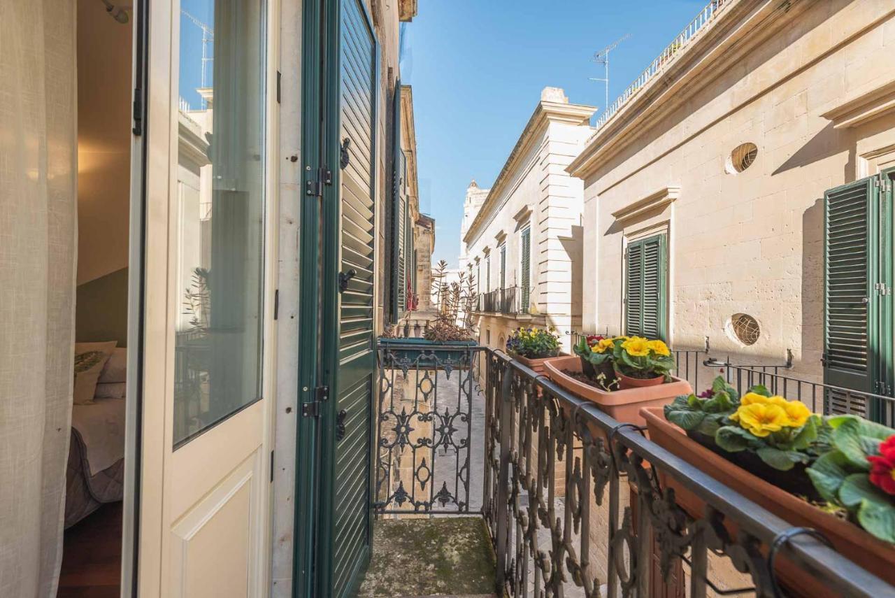 Appartamento Terzo Campanello - Terrazza nel Centro Storico Lecce Esterno foto